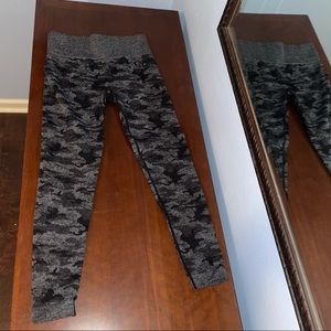 Gymshark Adapt Camo Leggings (Medium)